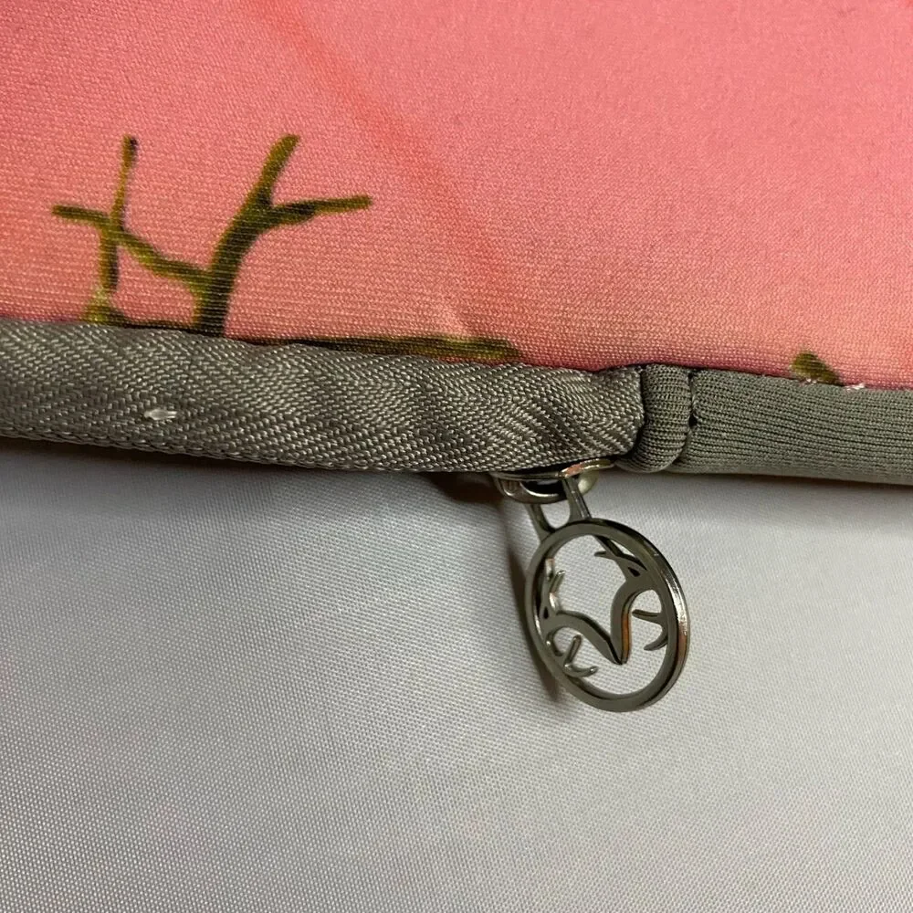 #7422 Realtree Camo Pink and Green Laptop protective Carrying Case 11x16